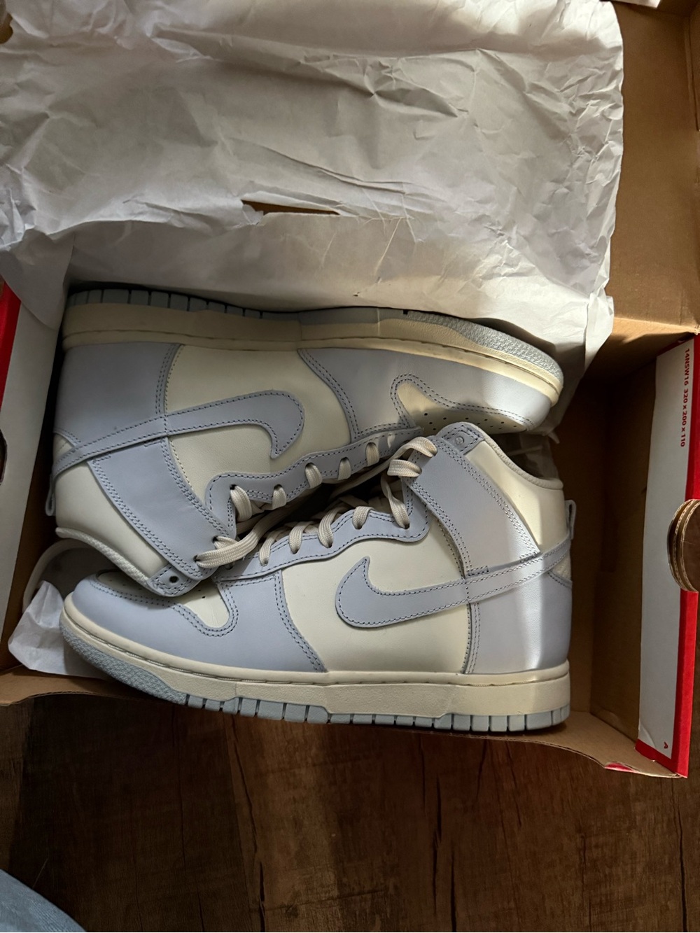 Women’s Nike Dunk High Sneakers in sail/football grey-pale ivory